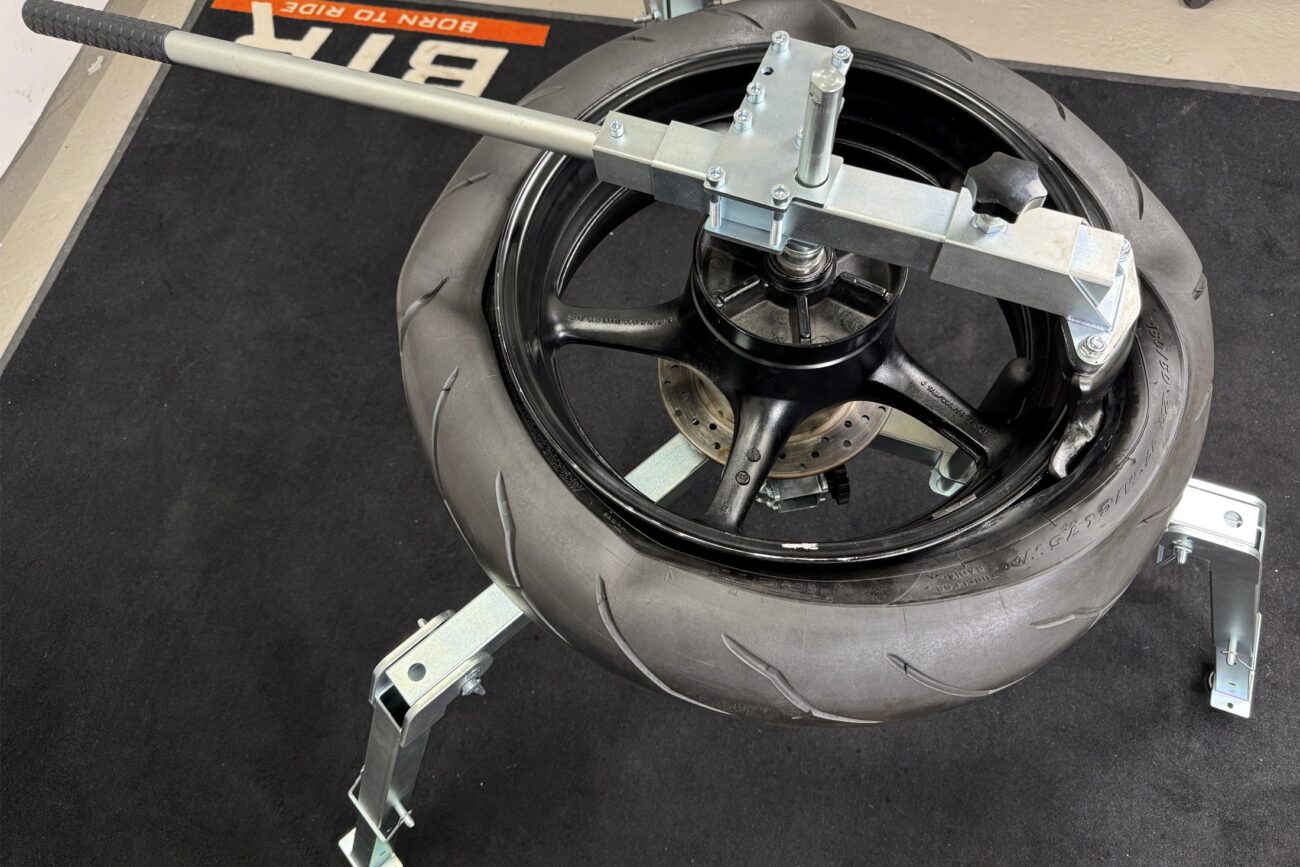 Reifenmontiergerät EVO3 Wechsel mit Straßenreifen